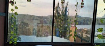 Camping centauro, desayuno incluído
Cuenta con jacuzzi
Balcon, fogata