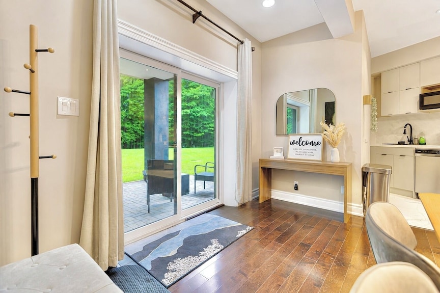 Luxury Retreat Huge Private Backyard On Ravine - Whitchurch-Stouffville
