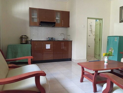 One bedroom chalet with AC & Hot water near Negombo beach /Colombo airport