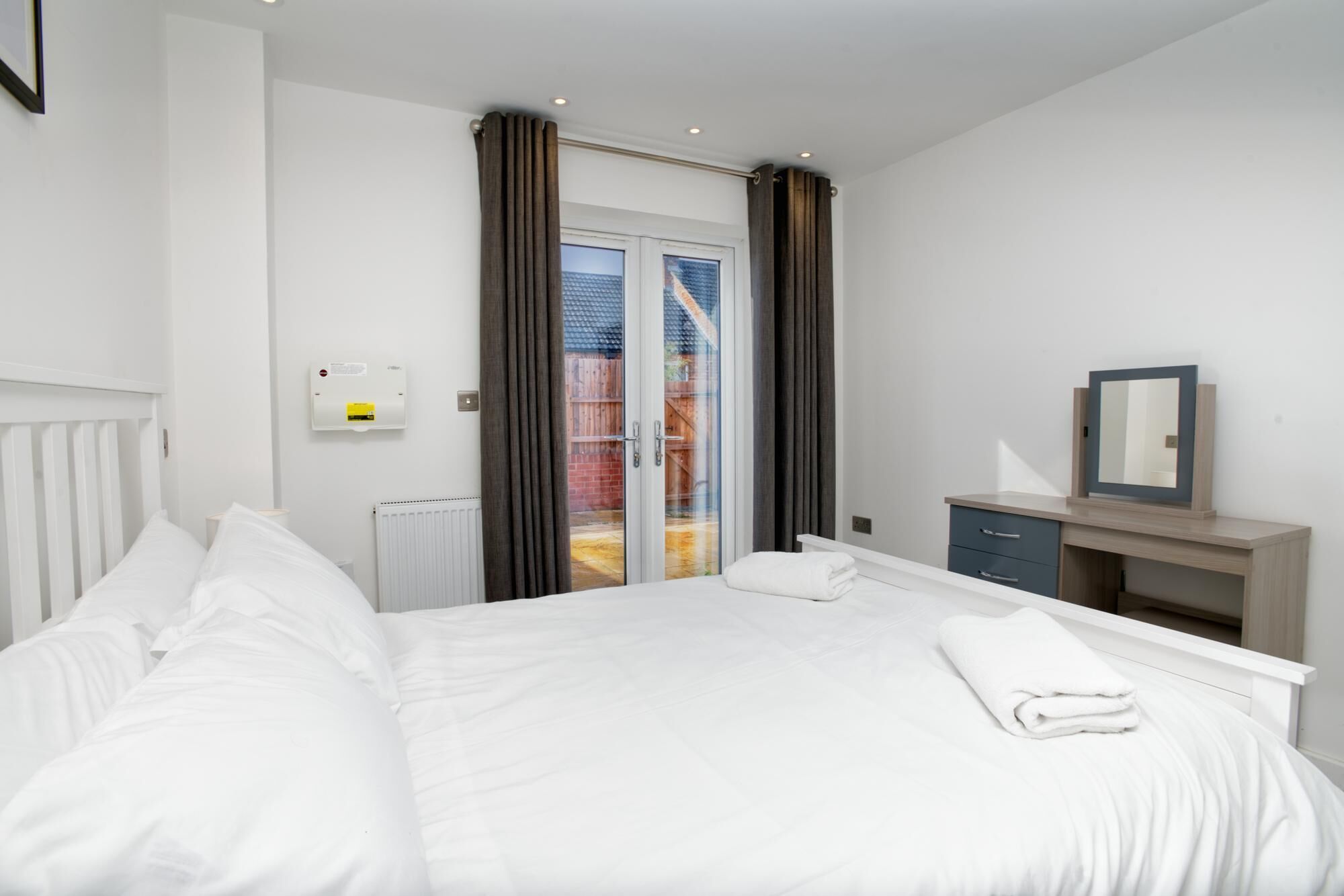 3 habitaciones, tabla de planchar con plancha y wifi gratis 