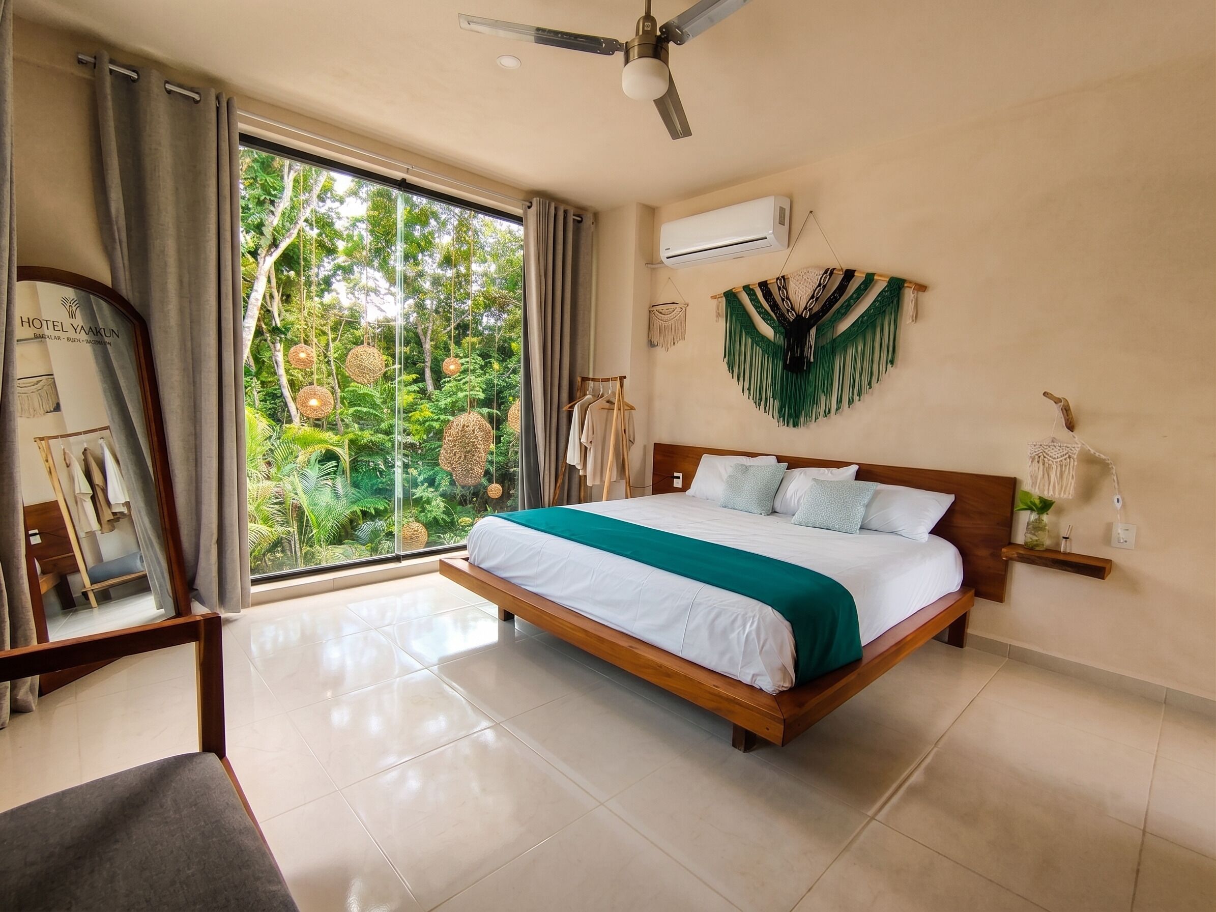 Deluxe Double Room, Patio, Pool View | Wi-fi percuma, dihias secara berasingan, cadar katil 
