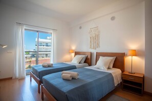 2 室のベッドルーム、アイロン / アイロン台、WiFi、ベッドシーツ