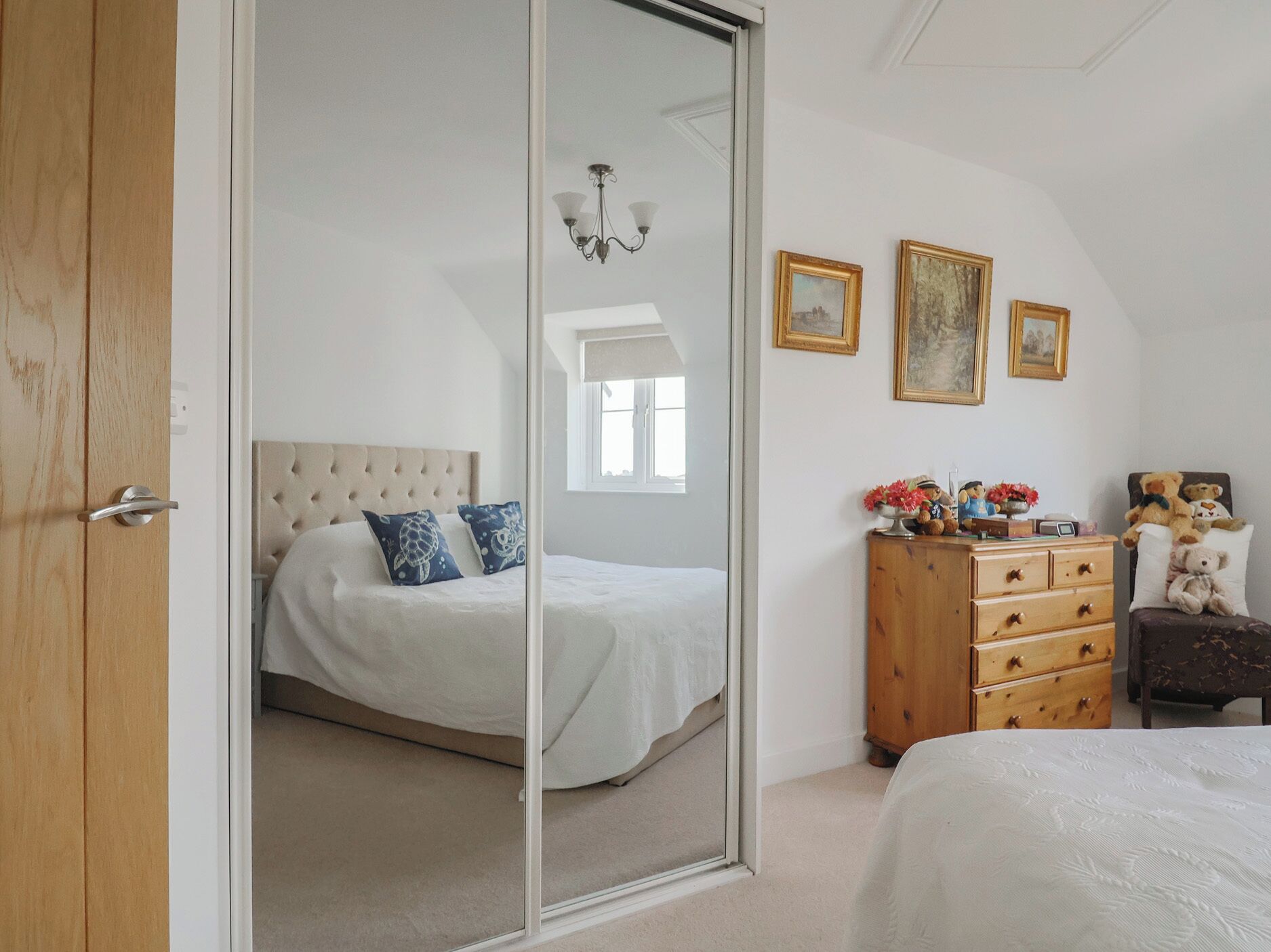3 bedrooms, WiFi (free), individually decorated, individually furnished