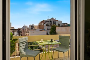 1 bedroom, Internet - Zeta s House 550m From Agios Antonios Metro (Peristeri)