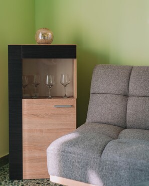 1 bedroom, Internet - Zeta s House 550m From Agios Antonios Metro (Peristeri)