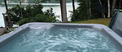 Bain à remous extérieur