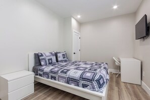 Room - Modern Studio Retreat in the Heart of Brooklyn (Brooklyn)