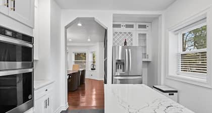 The Beverly Hills of Chicago Luxury Stay