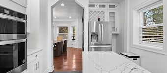 The Beverly Hills of Chicago Luxury Stay
