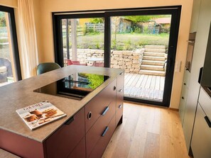 Coffee/tea maker, fridge, oven, dishwasher - Holiday house "Das Kofelau" in Oberammergau (Oberammergau)