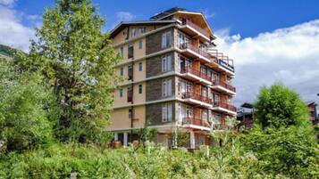Deluxe Double Room, Balcony, Mountain View | Exterior