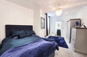 2 Schlafzimmer, Bügeleisen/Bügelbrett, Internetzugang, Bettwäsche