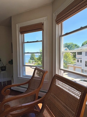 Interior - 2-Bedroom Apartment Steps from Eastern Prom - Walk to Everything! (Portland)