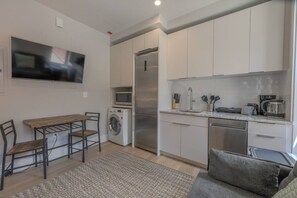 Interior - Stunning Studio Apartment on Newbury St! (Boston)