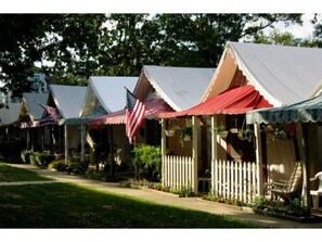 Exterior - Adorable 1-Bedroom Bungalow in Serene Ocean Grove Perfect For A Getaway (Neptune Township)