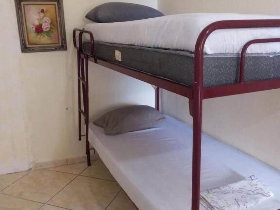 Basic Shared Dormitory | Desk, laptop workspace, free WiFi