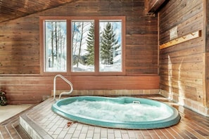 Interior - Snowscape | Hot Tub • Sauna • Fireplace • Trails (Silverthorne)