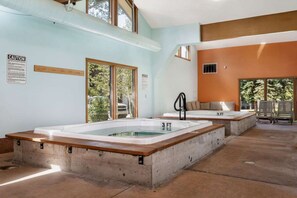 Interior - Lakeview | Walkable • Hot Tub • Close to Resorts! (Dillon)