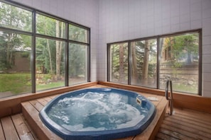 Interior - Slopeside | Hot Tub • Garage • Pool • Ski Locker! (Keystone)