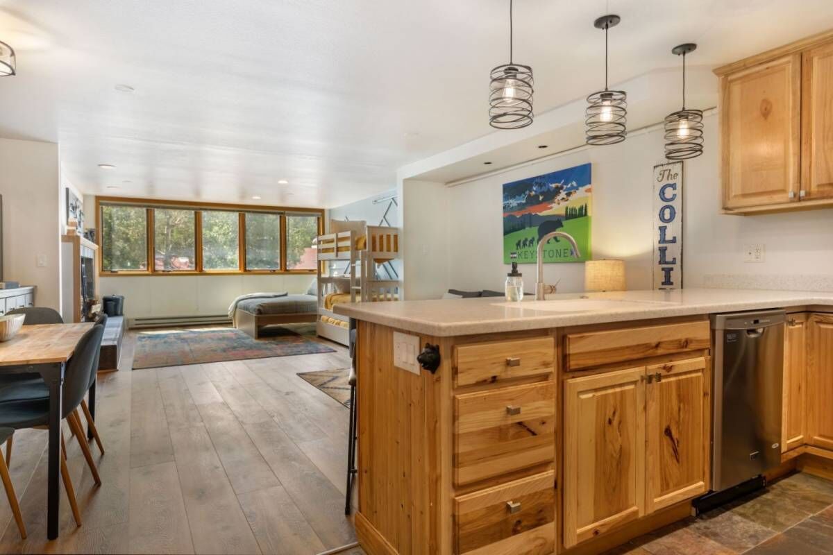 The Liftside | Hot Tub, Pool | 3-min Walk To Lift! - Summit County, CO