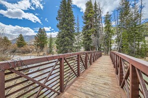 Property grounds - Slopeside | Views | Heated Garage | Walk to Lifts! (Keystone)