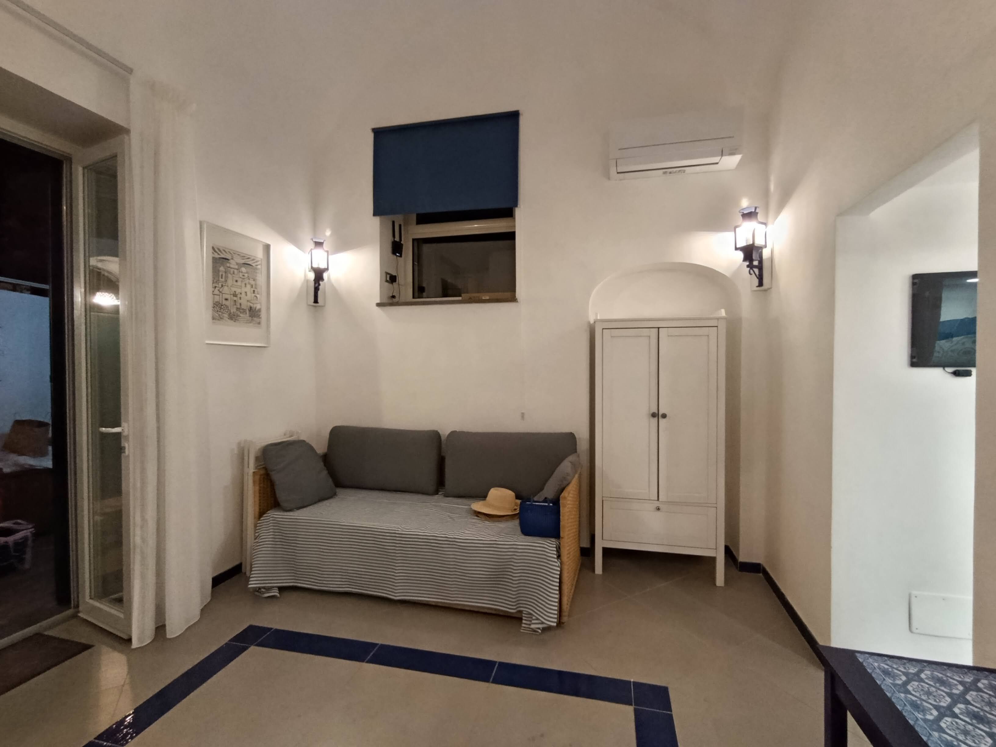 Detached Capri-style House, Centrally Located In Anacapri, 3 Bedrooms, Kitchen, And Patio, Wifi - Anacapri