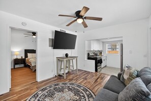 1 Schlafzimmer, kostenloses WLAN, Bettwäsche