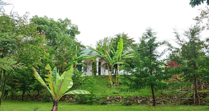 Larry Homestay