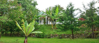 Larry Homestay
