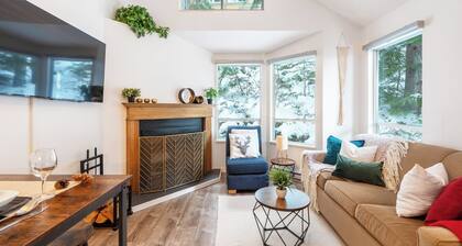 Bright & cozy, 10/10 location, free parking_1BDR