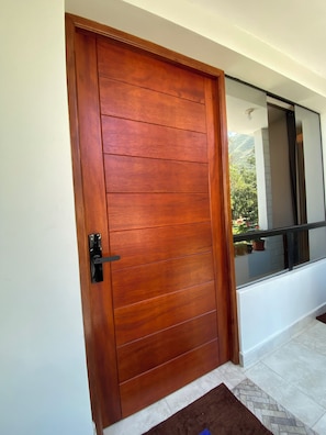 Exterior detail - FULLY FURNISHED APARTMENT WITH PANORAMIC VIEWS AND A BATHTUB (Moccopata)