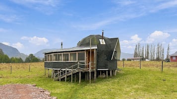 Cabin | Exterior