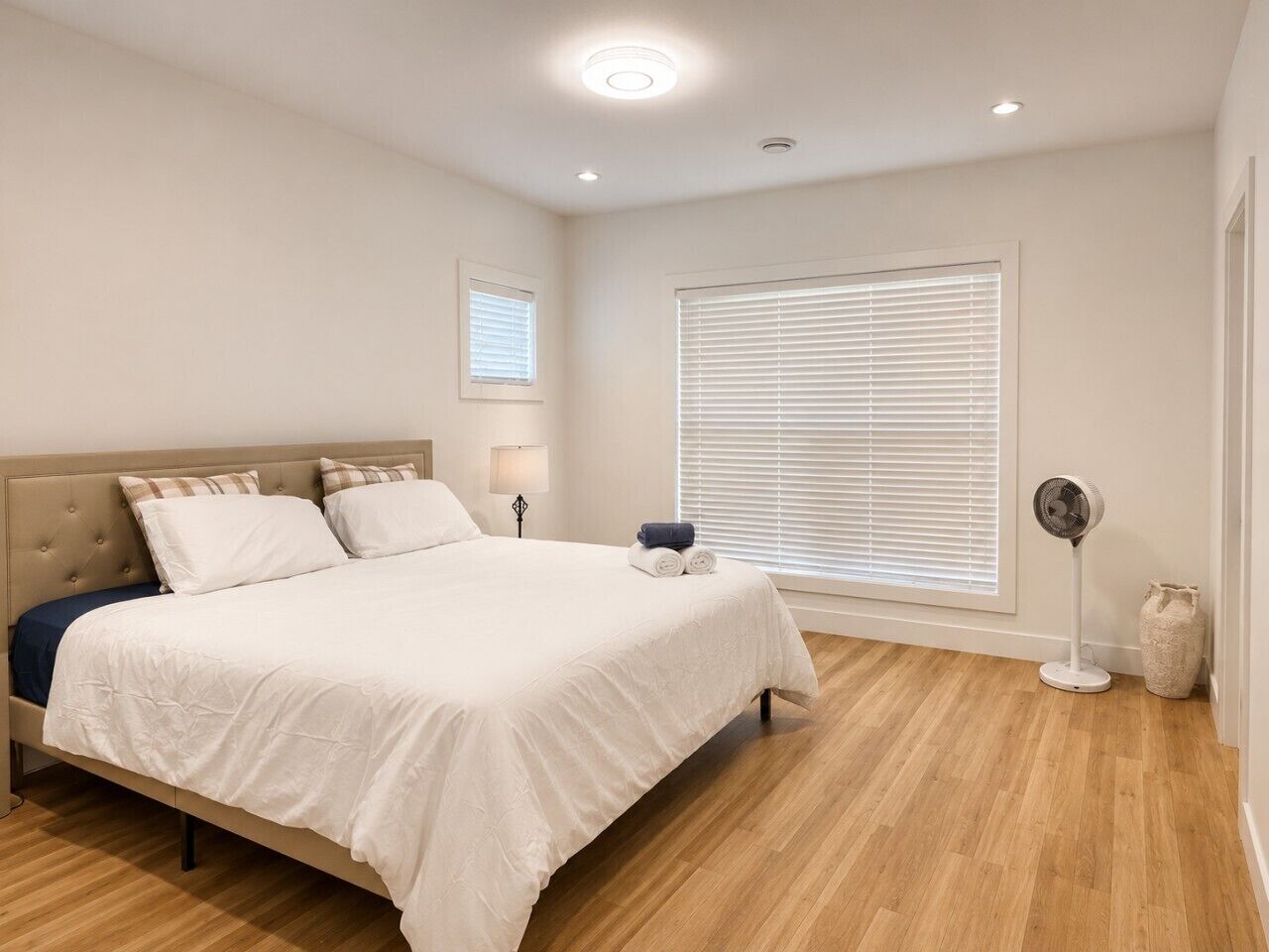 Desk, iron/ironing board, travel crib, WiFi