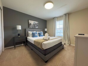 4 Schlafzimmer, Bügeleisen/Bügelbrett, kostenloses WLAN, Bettwäsche