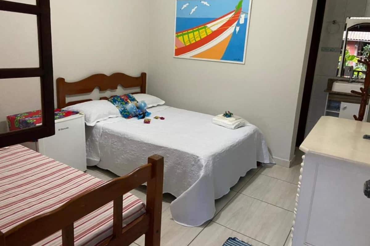 Comfort Triple Room, Balcony, Courtyard View | WiFi (free)