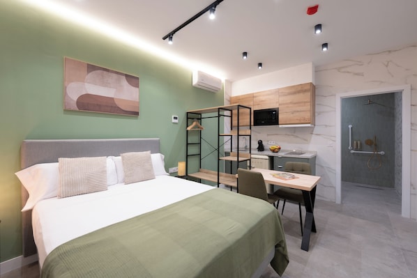 In-room safe, blackout drapes, WiFi (free) - Baélia Magna Hotel Boutique (Alacant)