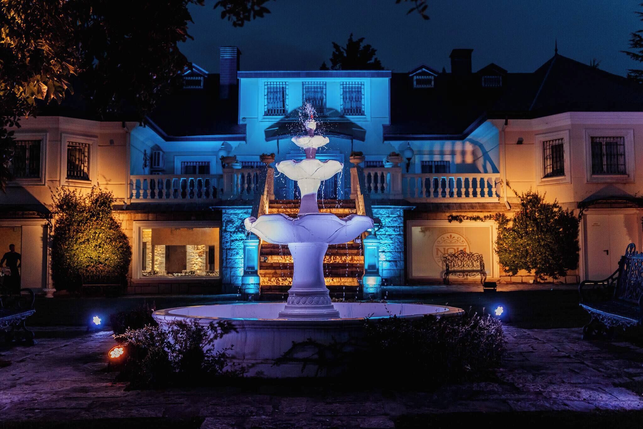 House, 6 Bedrooms, Private Pool | Property grounds