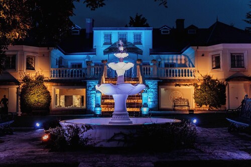 Luxury Villa 6 Bed Pool & Events
