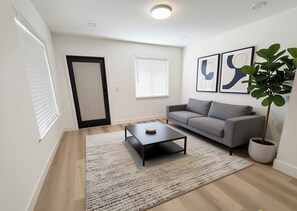 Living area - Miami International Airport Stay/beautiful home in central location (Miami)