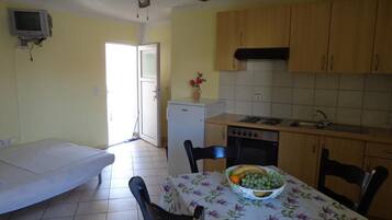 Departamento (One bedroom apartment with balcony (1) | Cocina privada | Refrigerador
