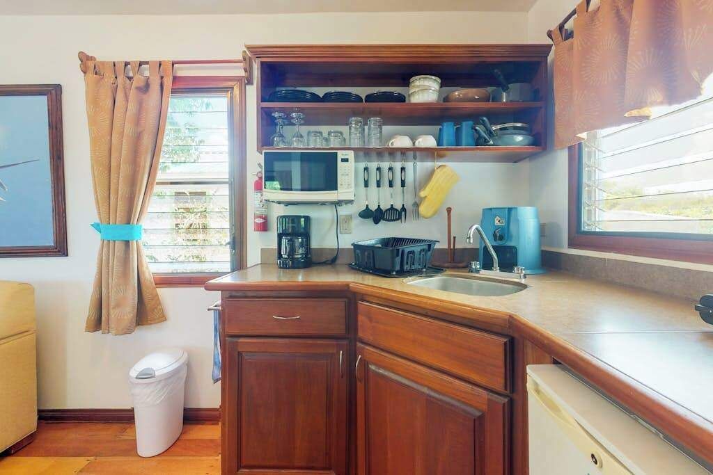 Microwave, stovetop, coffee/tea maker, electric kettle