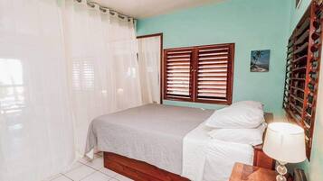 Cuna de viaje, Internet, ropa de cama