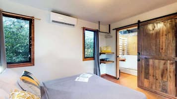 WiFi, bed sheets