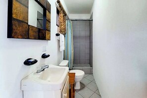 Douche, serviettes fournies