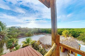 Property grounds - Waterfront villa with private pool, balcony, partial AC, fast WiFi - near beach (San Pedro)