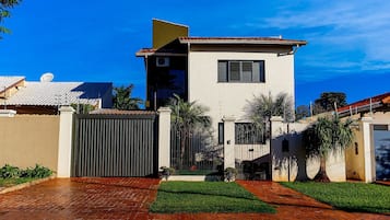 Eenvoudige slaapzaal | Exterieur