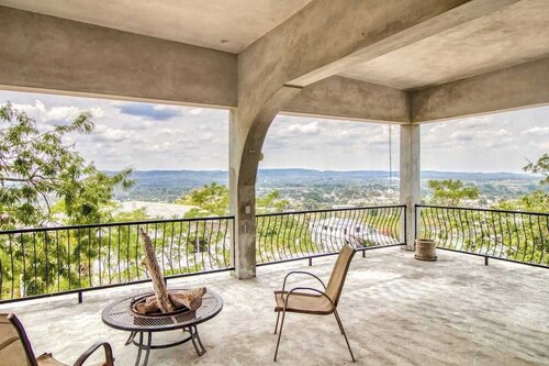 Family Estate with High-Speed WiFi, Private Pool, Basketball, Office, & Patio