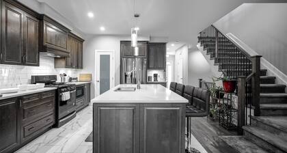 Gorgeous Entire Home in Carleton Place, Canada