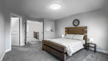 3 sovrum, skrivbord, strykjärn/strykbräda och gratis wi-fi