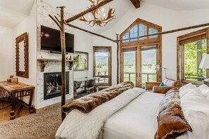 7 Schlafzimmer, Schreibtisch, Bügeleisen/Bügelbrett, WLAN